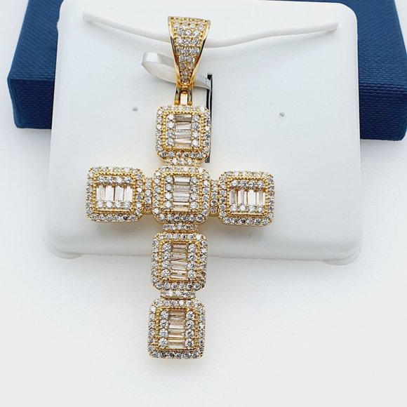 14K Gold Plated Cubic Zircon Pendant, EVBRS581